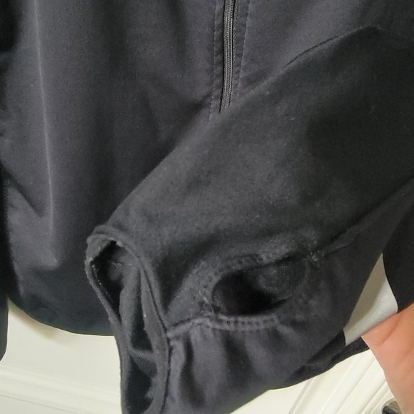 Nike Dri-Fit Element Black Jacket - Picture 4 of 13